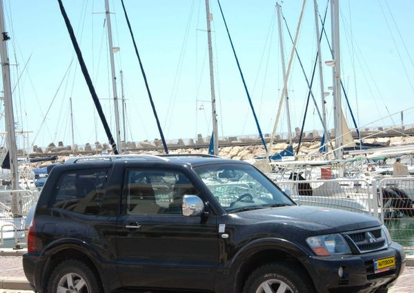 Mitsubishi Pajero 2nd hand, 2006, private hand