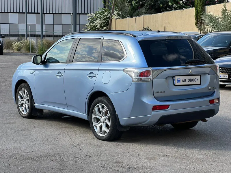 Mitsubishi Outlander 2nd hand, 2014, private hand