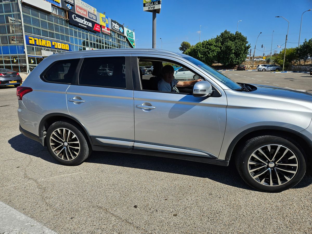 Mitsubishi Outlander с пробегом, 2019, частная рука