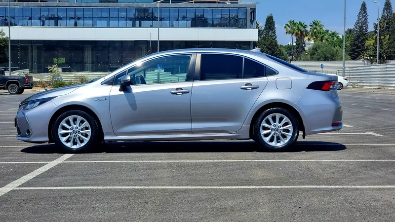 Toyota Corolla 2nd hand, 2019, private hand