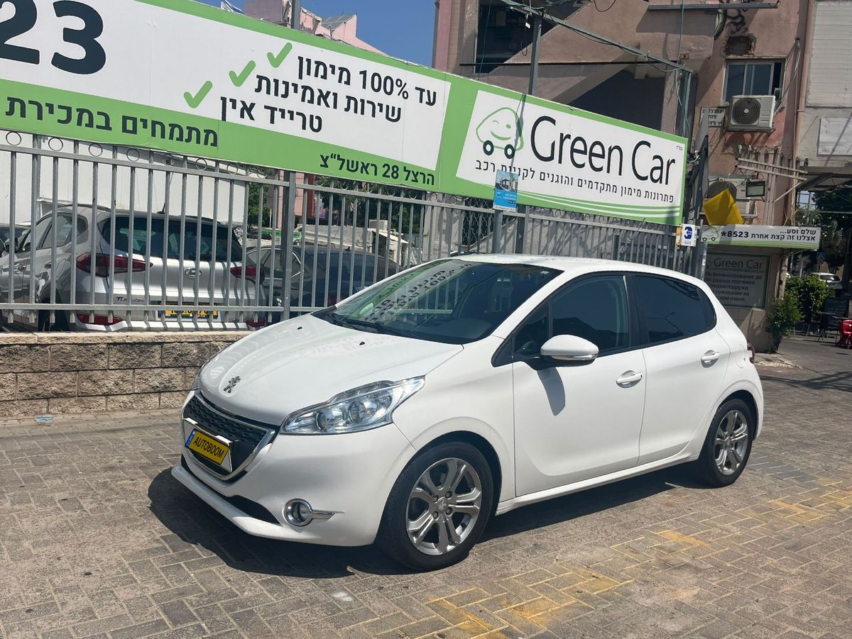 Peugeot 208 2nd hand, 2014, private hand