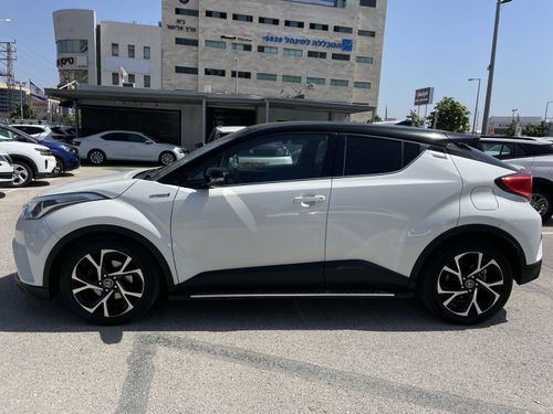 Toyota C-HR 2nd hand, 2018, private hand