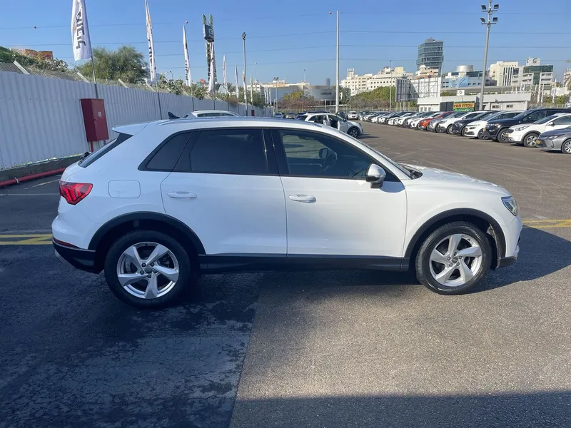 Audi Q3 2nd hand, 2020, private hand