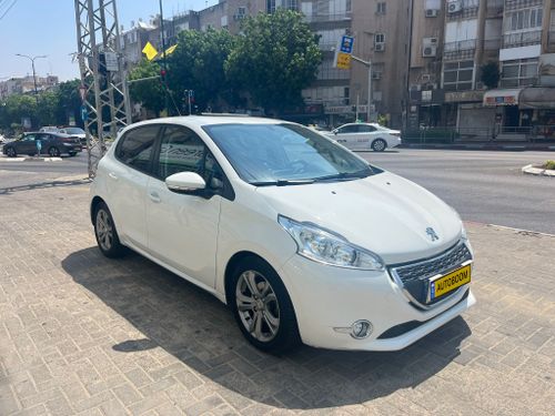 Peugeot 208 2nd hand, 2014, private hand