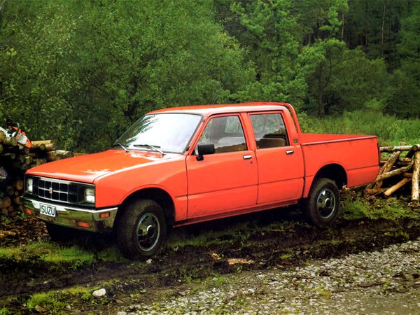 Исузу KB 1980. Кузов, экстерьер. Пикап Двойная кабина, 2 поколение