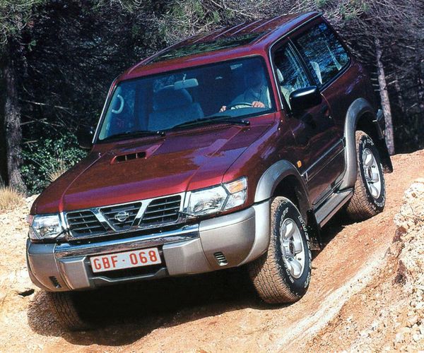 Nissan Patrol 1997. Carrosserie, extérieur. VUS 3-portes, 5 génération