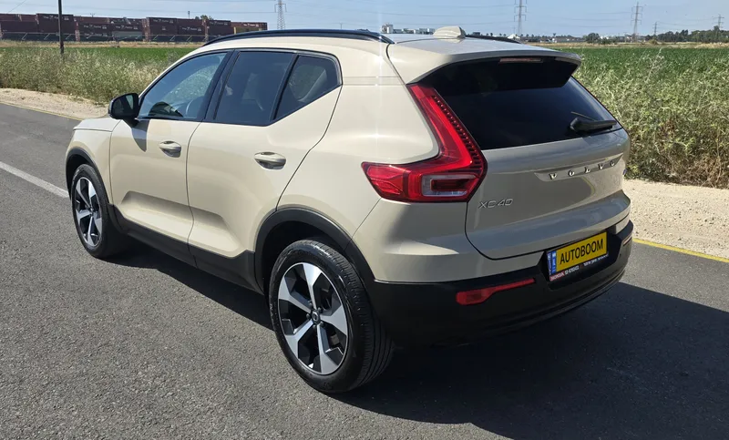Volvo XC40 2nd hand, 2024, private