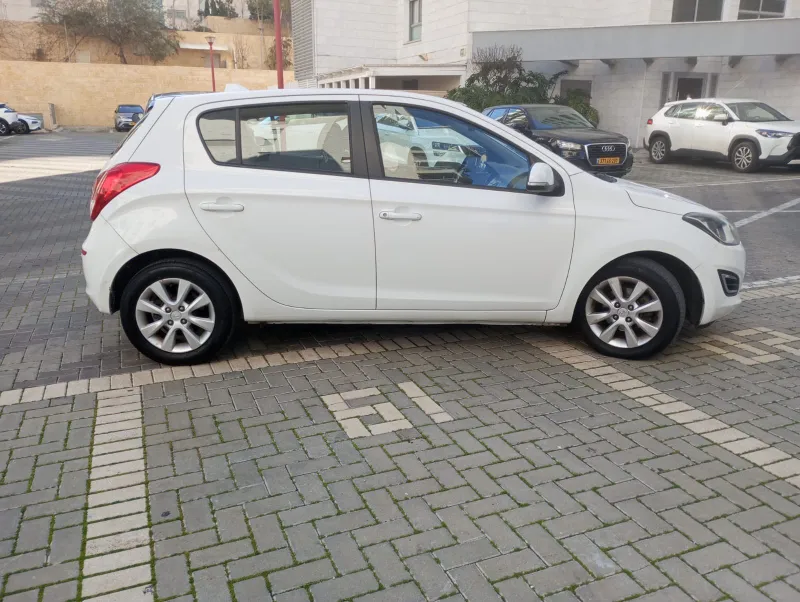 Hyundai i20 2nd hand, 2014, private hand