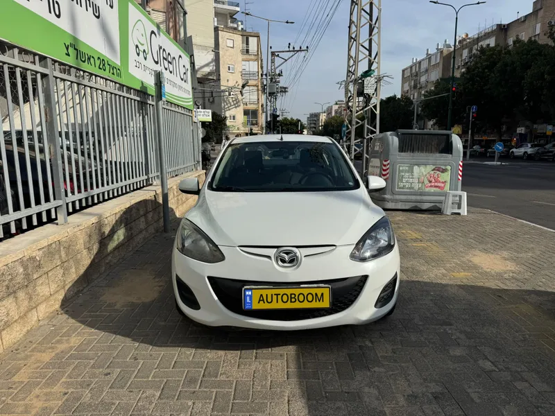 Mazda 2 с пробегом, 2012