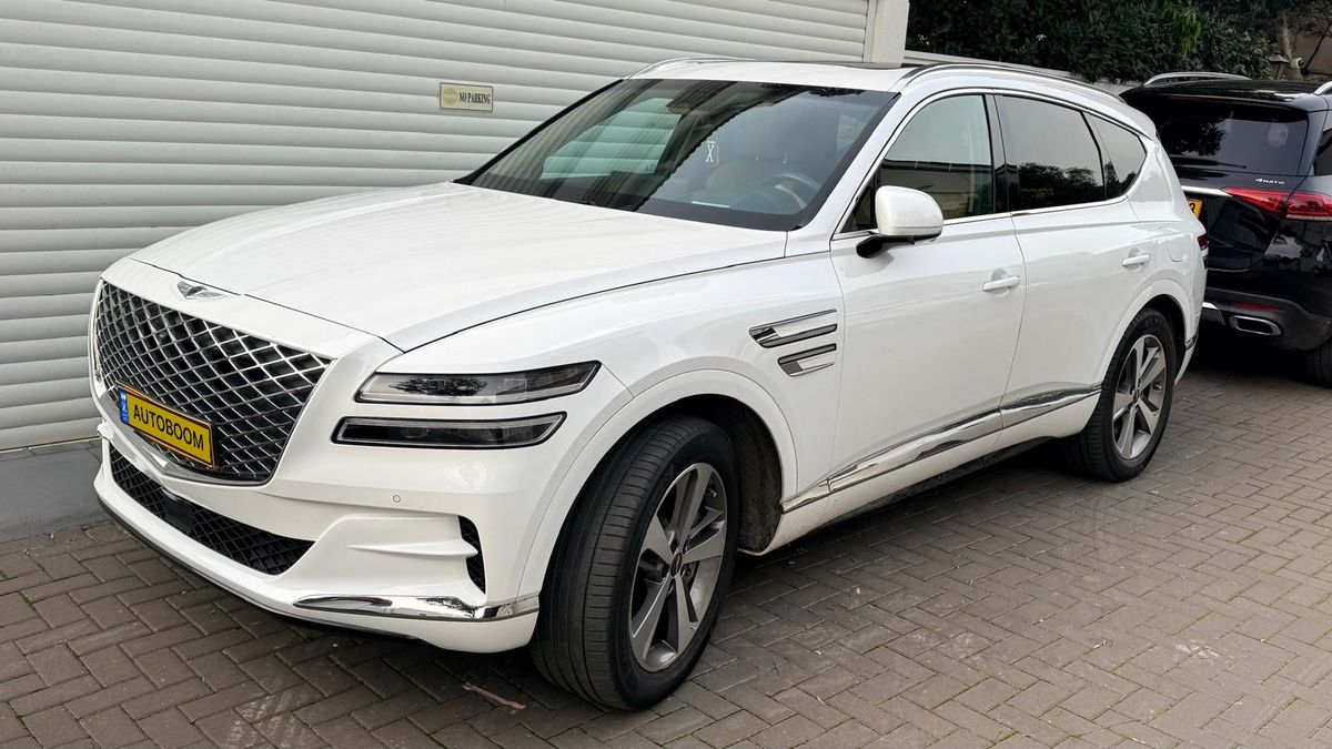 Genesis GV80 2nd hand, 2024, private