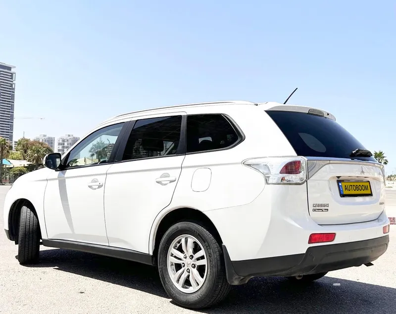 Mitsubishi Outlander 2ème main, 2015, main privée