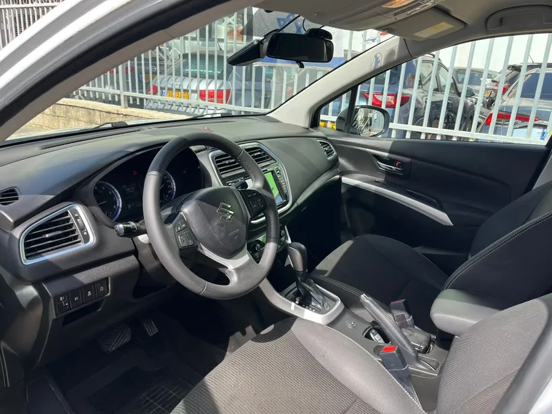 Suzuki Crossover с пробегом, 2019, частная рука