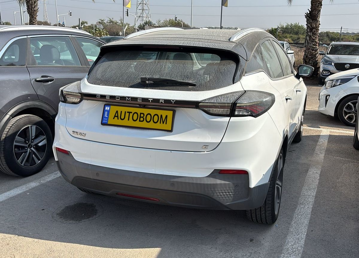 Geely Geometry C 2ème main, 2022, privée