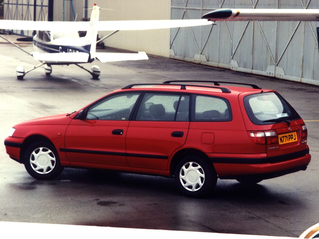 טויוטה קרינה E 1992. מרכב, צורה. סטיישן 5 דלתות, 1 דור
