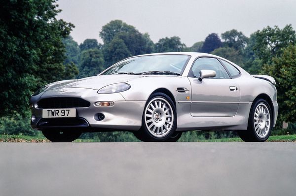 אסטון מרטין DB7 ‏1994. מרכב, צורה. קופה, 1 דור