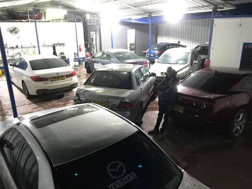 Garage Adam Zemer. صورة 5