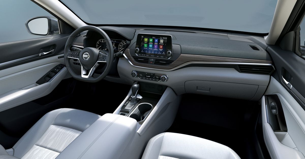 Nissan Altima 2018. Front seats. Sedan, 6 generation