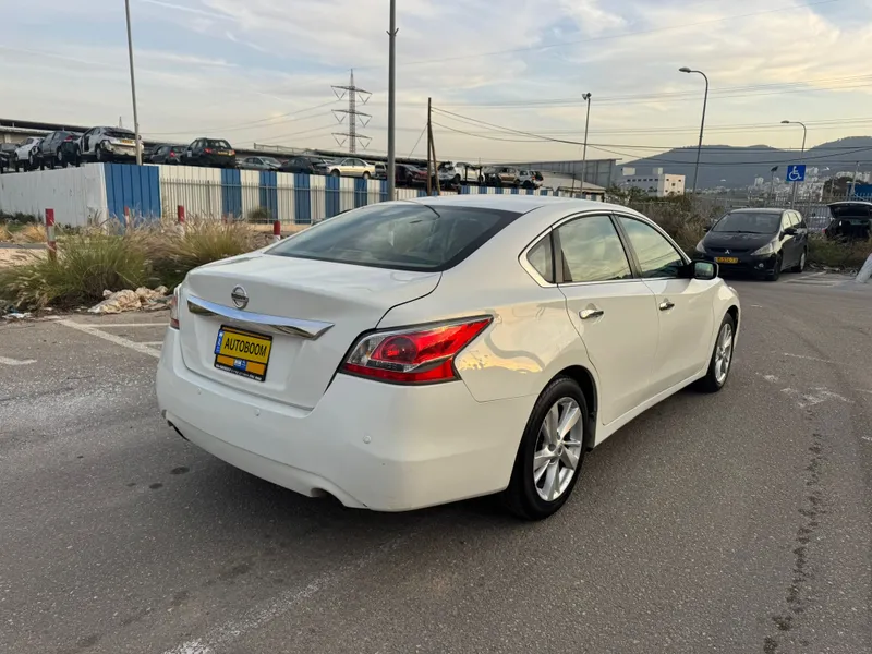 ניסאן אלטימה יד 2 רכב, 2015, פרטי