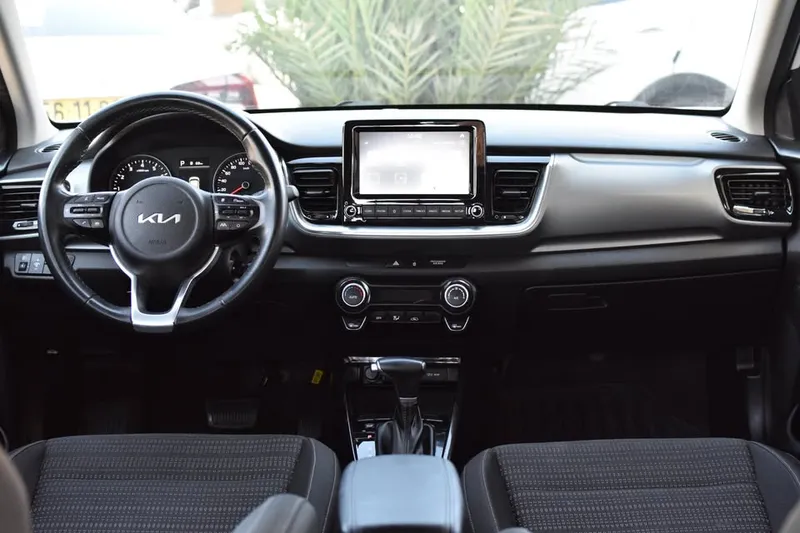 Kia Stonic 2nd hand, 2021