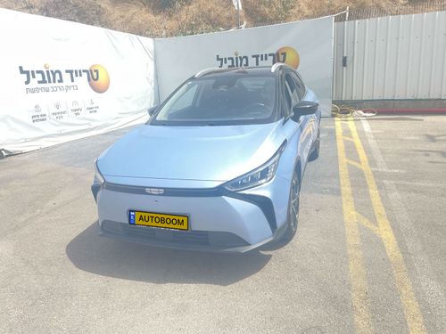 גיאומטרי C, 2023, תמונה