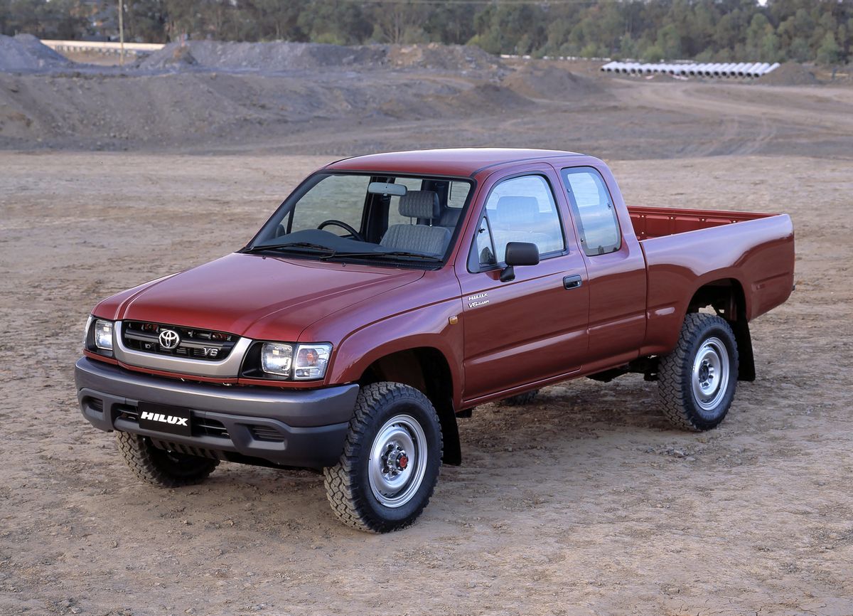 Toyota Hilux 2001. Carrosserie, extérieur. 1.5 pick-up, 6 génération, restyling
