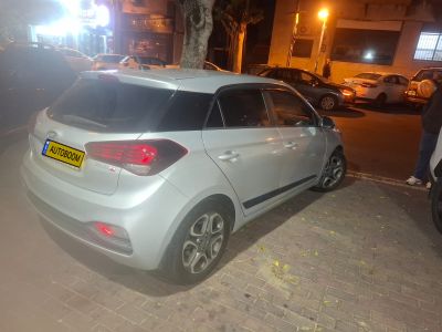 Hyundai i20 2nd hand, 2020, private hand