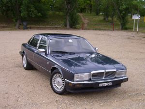דיימלר XJ40 1986. מרכב, צורה. סדאן, 1 דור