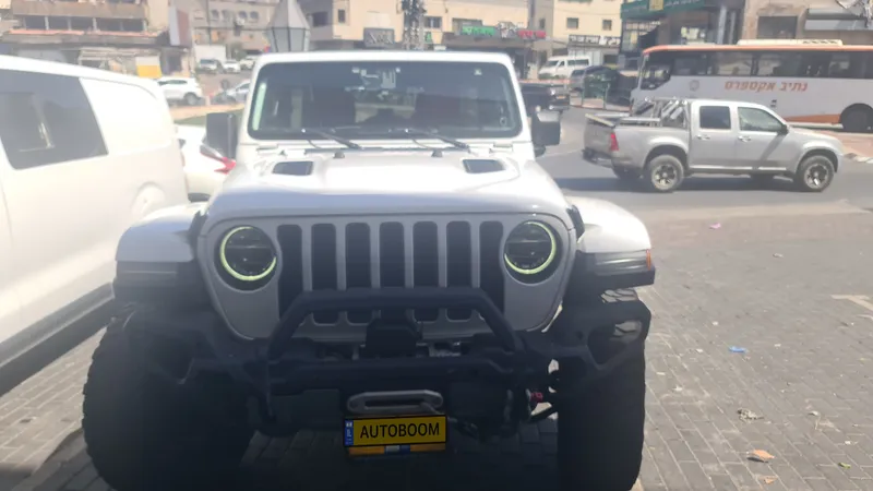 Jeep Wrangler 2nd hand, 2021, private