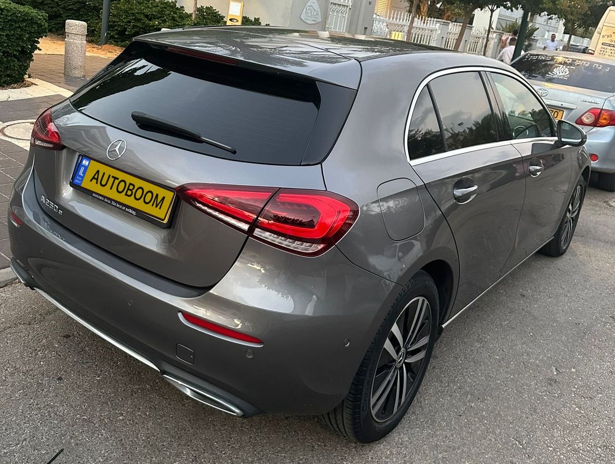 Mercedes A-Class 2ème main, 2022, main privée