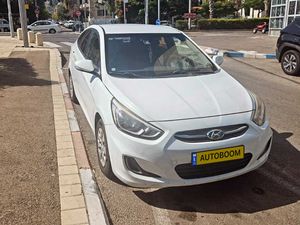 יונדאי i25‏, 2015, תמונה