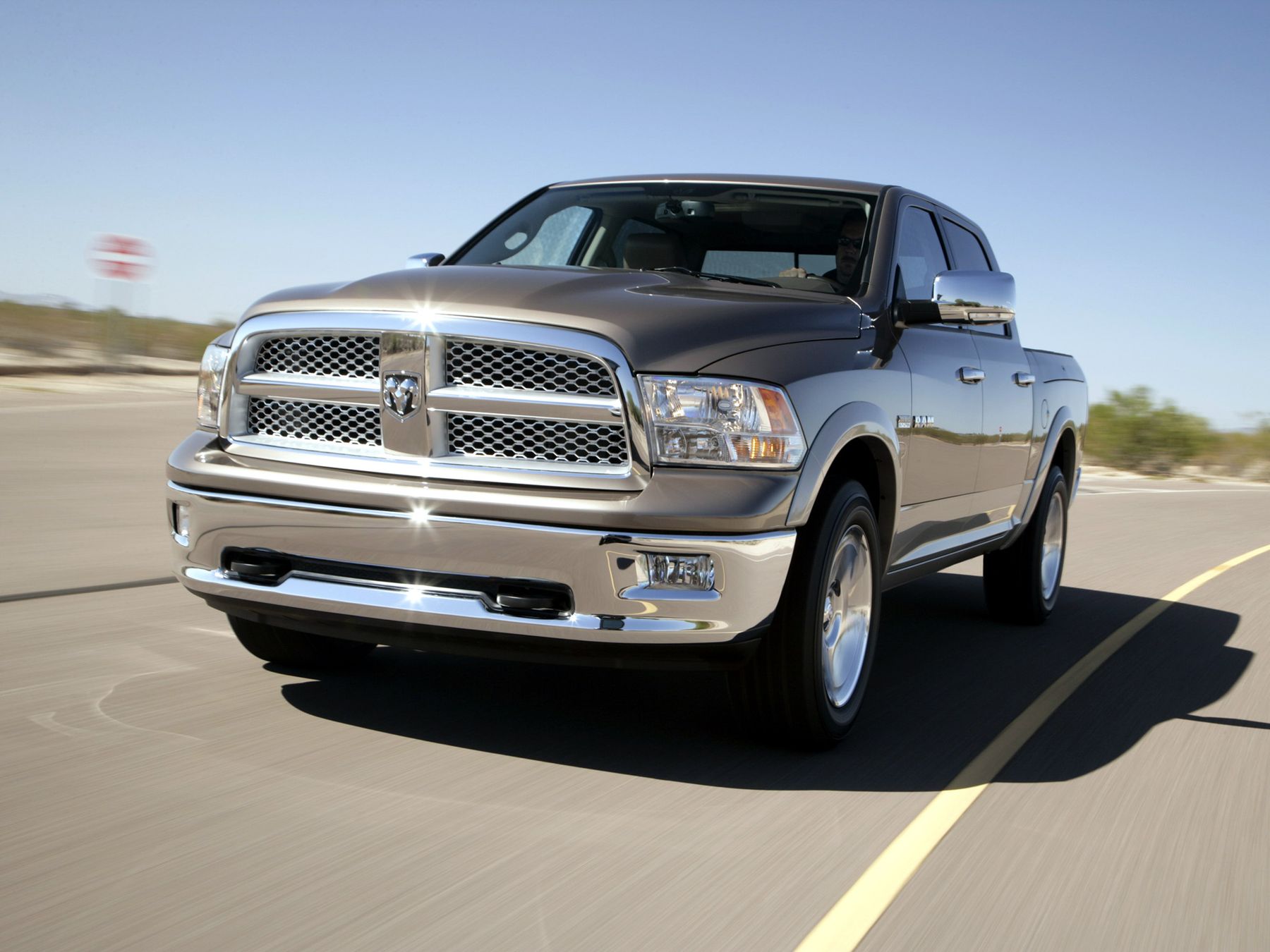 Dodge ram цена. Dodge Ram 1500 Laramie. Dodge Ram 1500 2009. Dodge Ram 1500 Laramie Crew Cab. Dodge Ram 1500 2008.