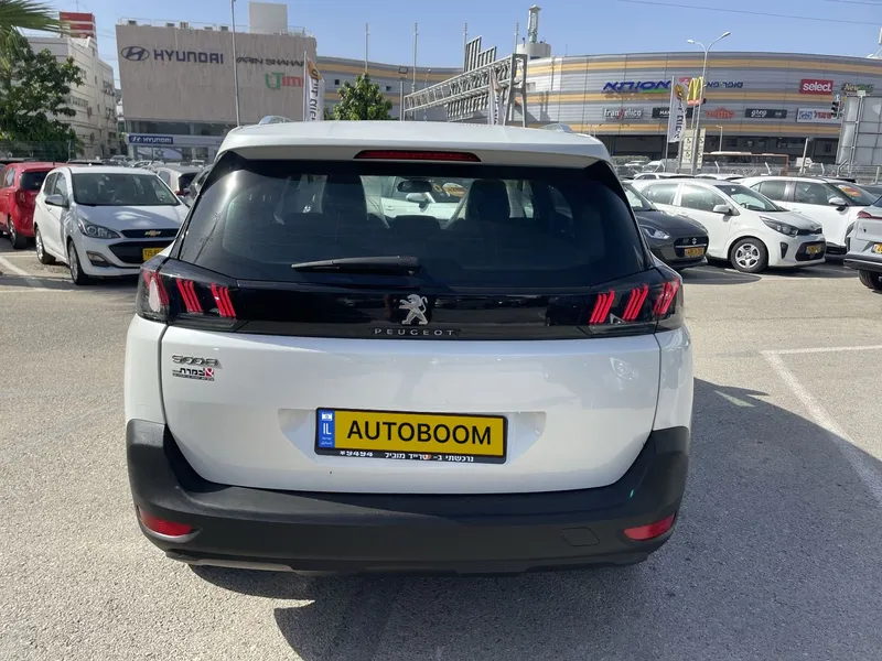 פיג'ו 5008 יד 2 רכב, 2022, פרטי