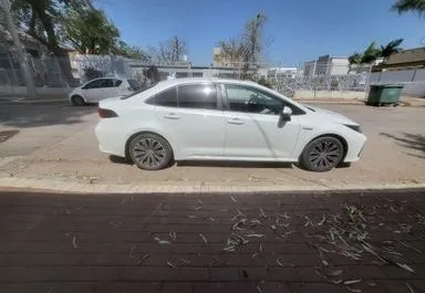 تويوتا كورولا مستعمل, 2020