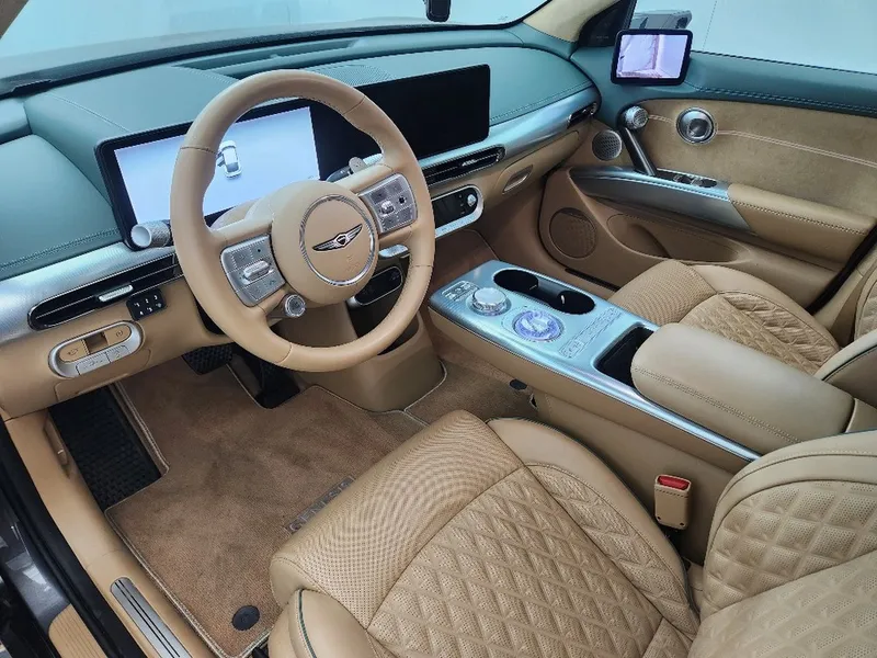 Genesis GV60 с пробегом, 2023