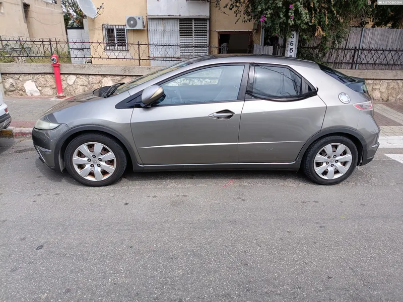 Honda Civic 2nd hand, 2009, private