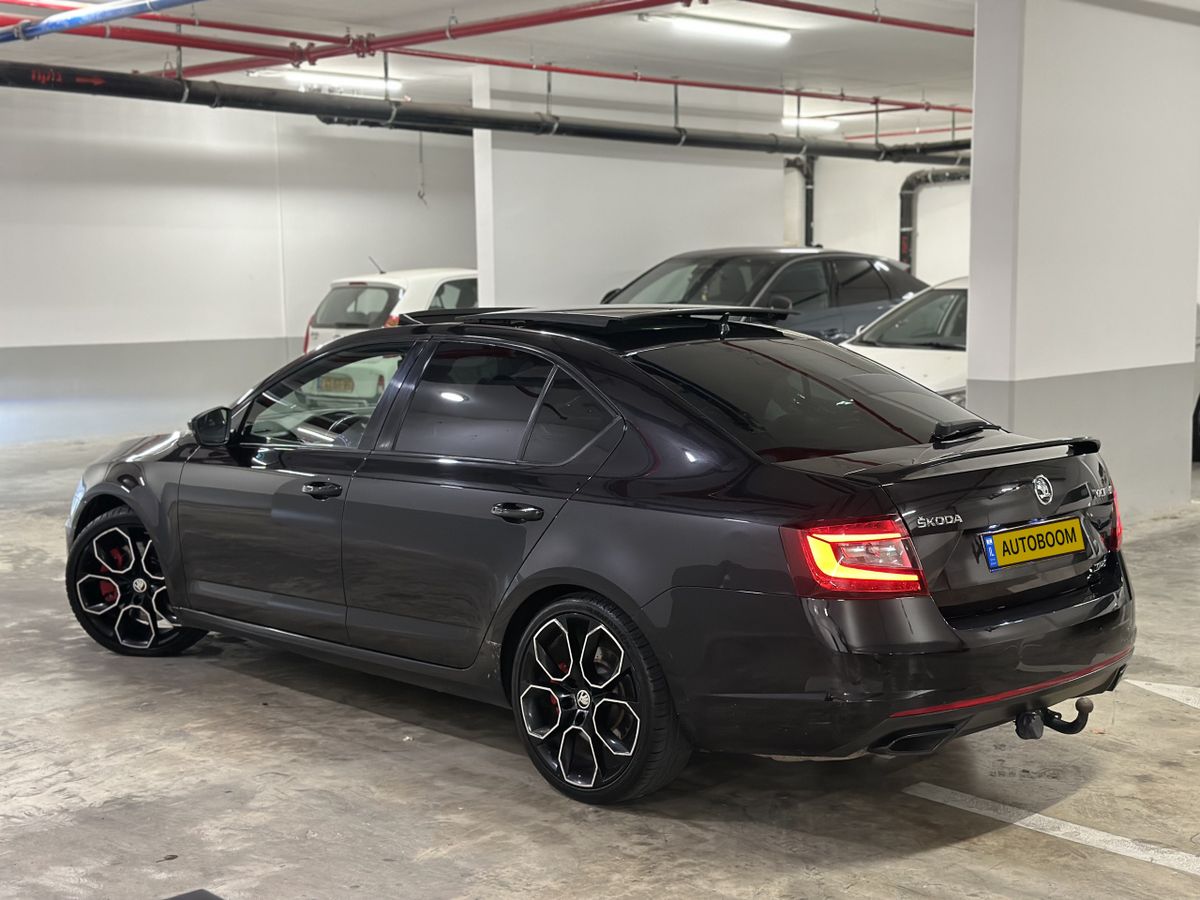 סקודה אוקטביה RS יד 2 רכב, 2019, פרטי