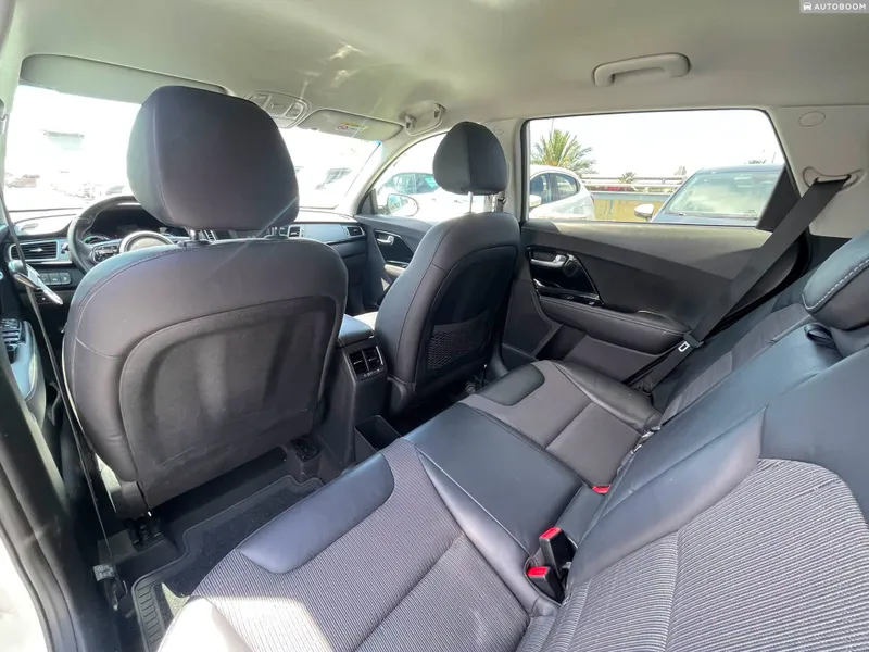 Kia Niro с пробегом, 2017, частная