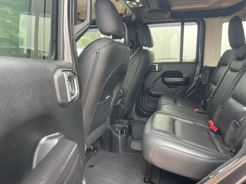 Jeep Wrangler 2nd hand, 2021, private hand