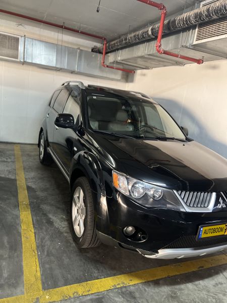 Mitsubishi Outlander 2nd hand, 2008, private hand