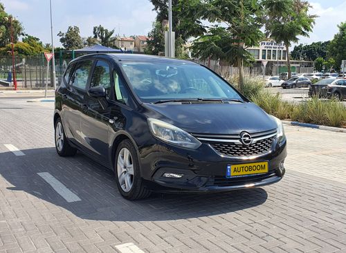 Opel Zafira, 2017, photo