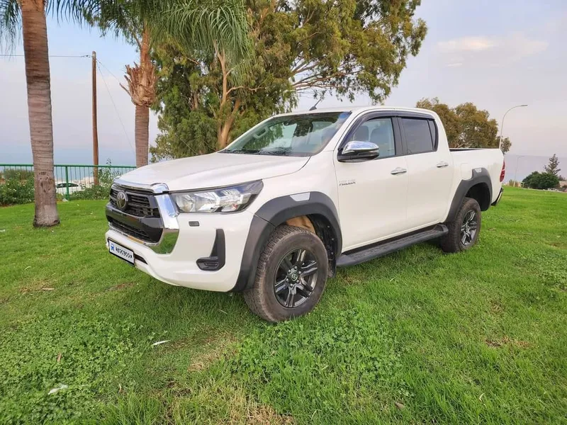 Toyota Hilux 2nd hand, 2022, private hand