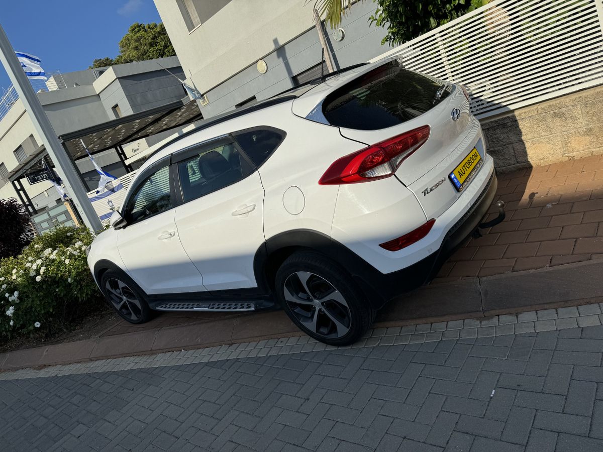 Hyundai Tucson 2nd hand, 2017, private hand