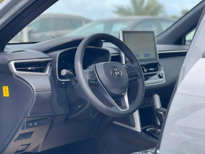 Toyota Corolla Cross 2nd hand, 2025