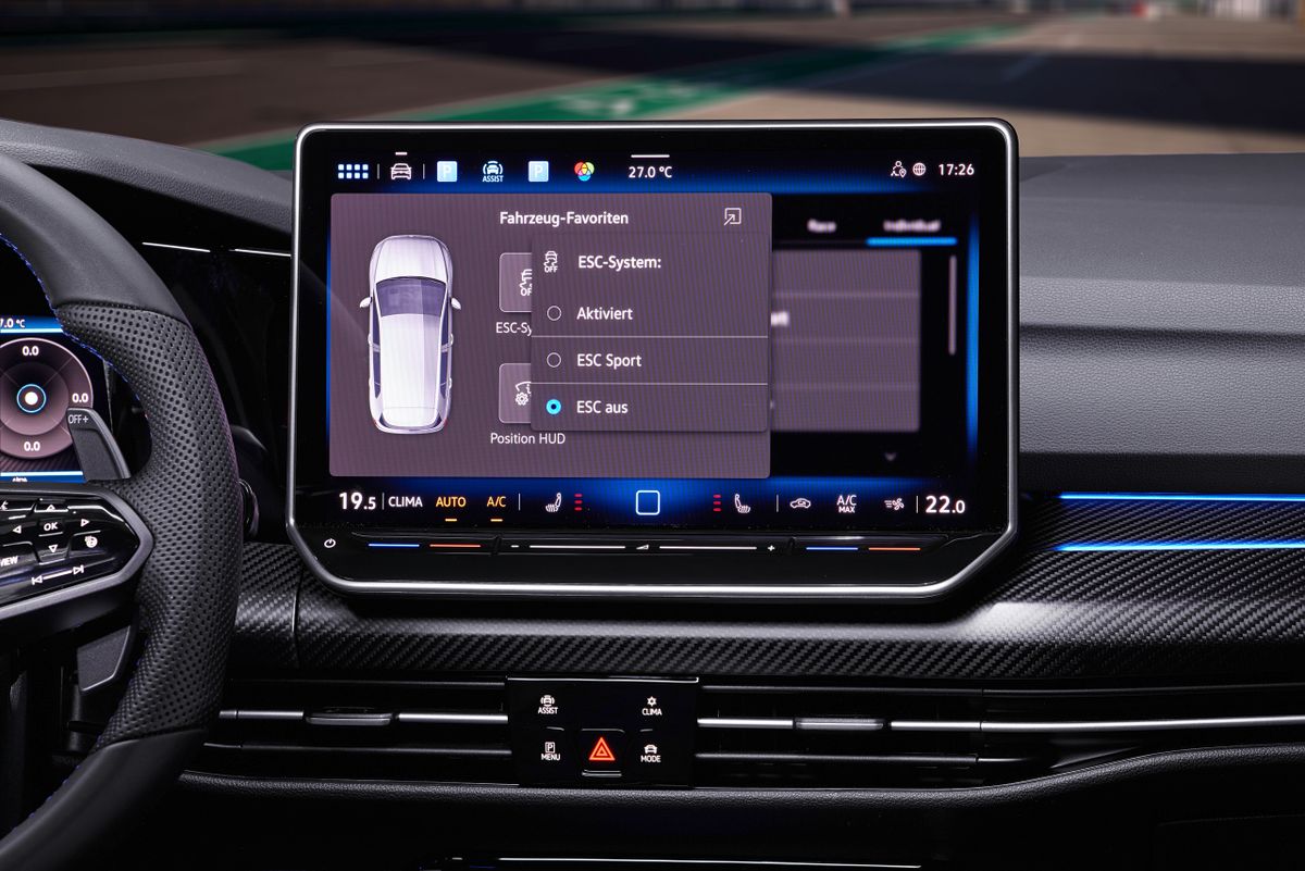 Volkswagen Golf R 2024. Мультимедиа. Хэтчбек 5 дв., 8 поколение, рестайлинг