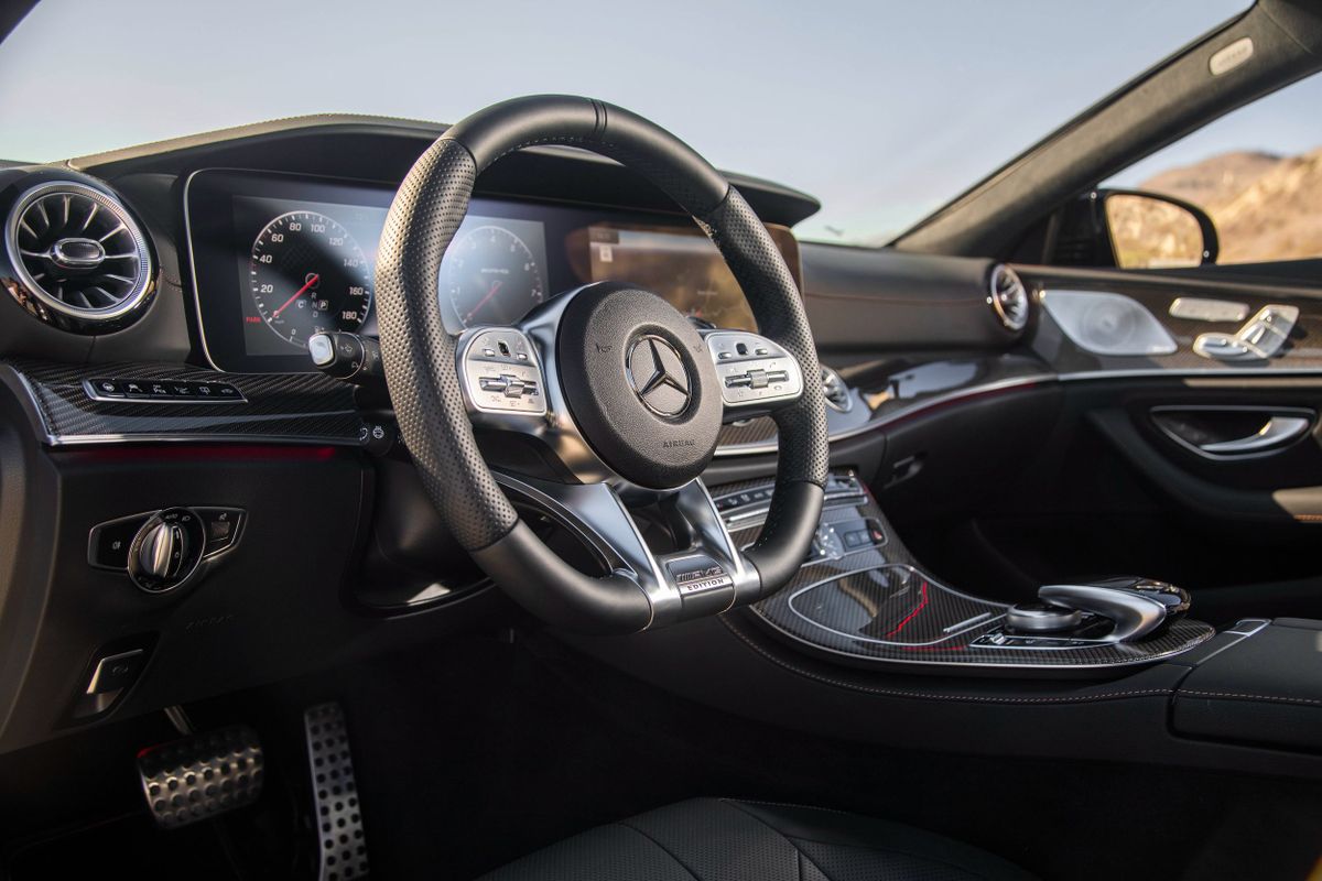 Mercedes CLS AMG 2018. Console centrale. Berline, 3 génération