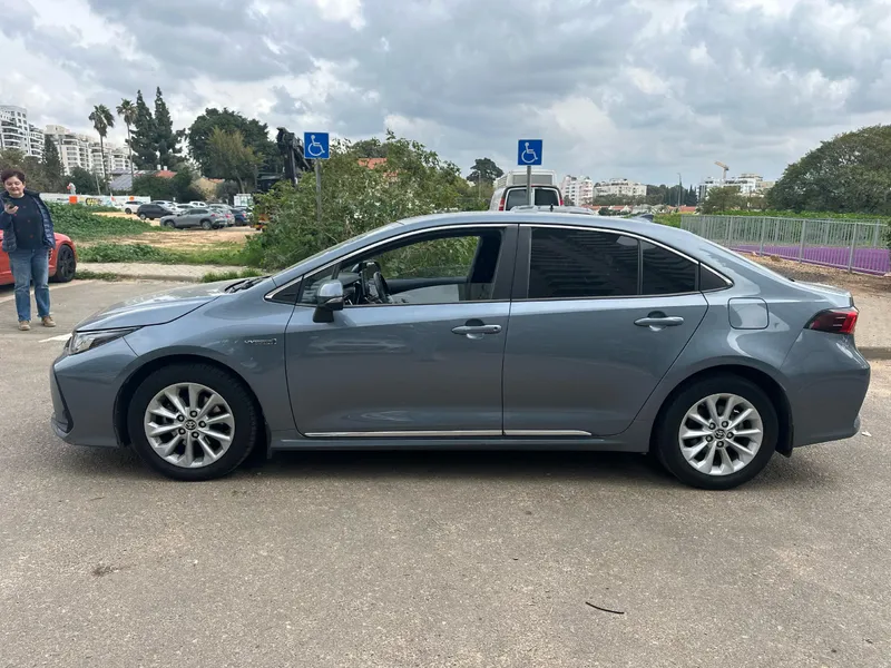 Toyota Corolla 2nd hand, 2021, private hand
