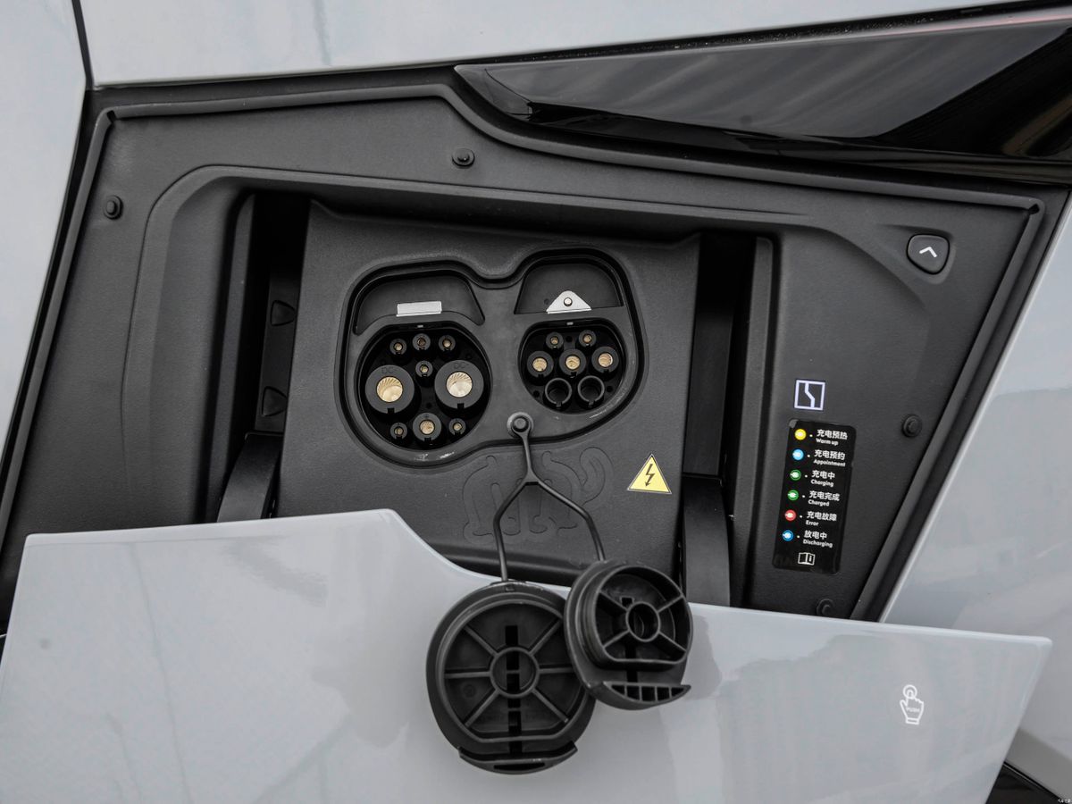 Zeekr X 2023. Деталь кузова. Внедорожник 5 дв., 1 поколение