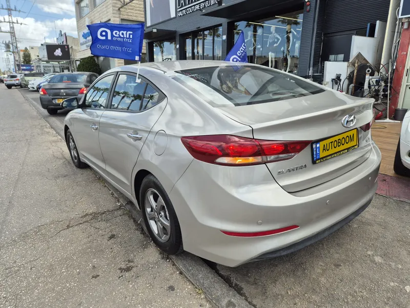 Hyundai Elantra 2ème main, 2016