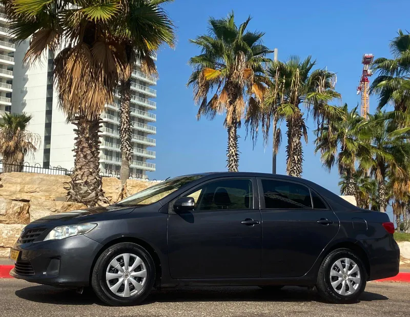 Toyota Corolla 2nd hand, 2011, private hand