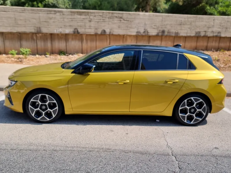 Opel Astra с пробегом, 2024, частная рука